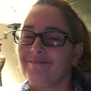 Meet your Posher, Michele